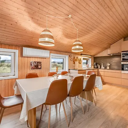 Nyaraló Elnur - 100m From The Sea By Interhome Harboør